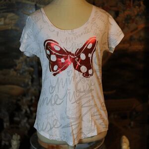 Medium Minnie Mouse Bow Disney Tee Tshirt